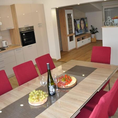 Apartman Doni Сплит Екстериор снимка